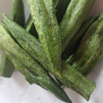 comprare GLI SPUNTINI DELIZIOSI DELLE PATATINE FRITTE DI VERDURE VERDI FRITTI VUOTO DI BASSA TEMPERATURA HANNO ASCIUGATO IL GOMBO online manufacture