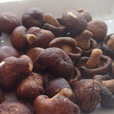 comprare La struttura morbida ha asciugato il vuoto Fried Mushrooms dello sciroppo del malto degli ortaggi da frutto online manufacture