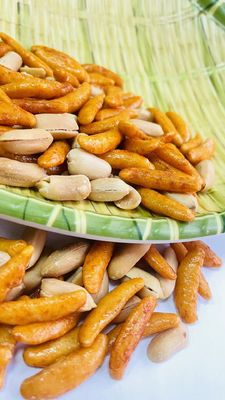 Caramel Color Japanese Rice Crackers Cooking Wine Peanut Rice Crackers