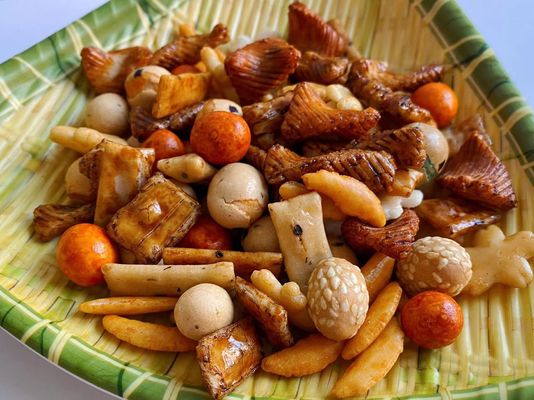 Hot salted rice crackers snack for Middle East countries mixed rice crackers