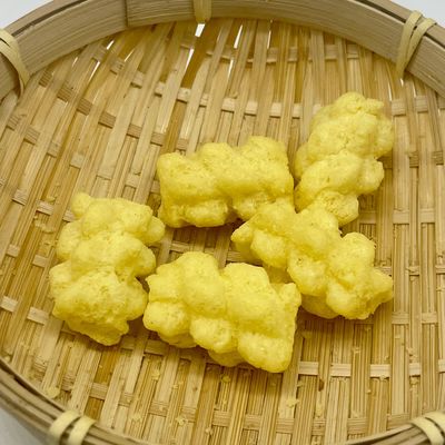 Rectangular Japanese Rice Crackers Small and High Fat Content 37.2g