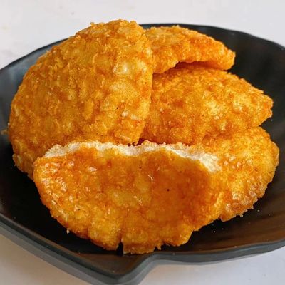 Delicious Salty Crunchy Fried Rice Crackers Baked Snack in Bulk OEM / ODM Accepted
