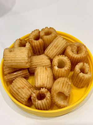 Certified Rice Crackers Crispy Snacks Low Calorie Crunchy Bites