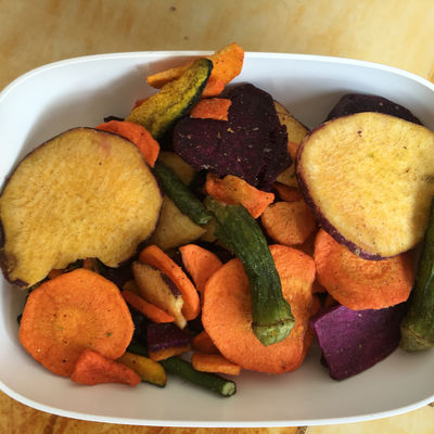 Bon prix Fruits secs mélangés de casse-croûte sains en gros de fournisseur de la Chine et Chips Mixed Fruits Chips végétal en ligne