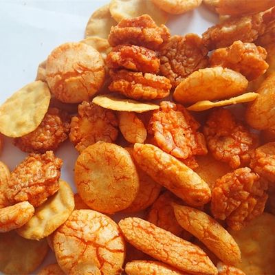 Giá tốt. Bánh bánh gạo từ rong biển tròn được giữ ở nơi có không khí, tránh ánh sáng trực tuyến