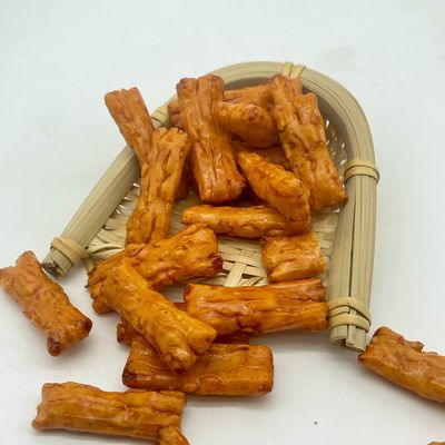 Goede prijs Kleverige rijstcrackers Snacks Kruidige rechthoekige rijstcrackers Vet smaak Unieke vorm online