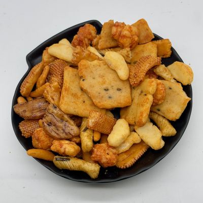 7.5KG Bulk Fried Rice Crackers Crispy Texture Multiple Varieties  12 Months Shelf Life