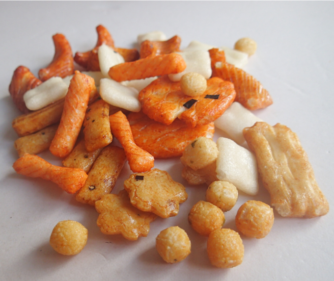 E122 Japanese Rice Crackers Cute Shapes Spicy Rice Cracker Mix